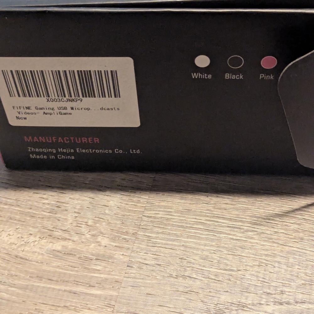 Fifine A6V Ampligame RGB Gaming Microphone - Black with Pink/Blue Lighting - Picture 5 of 5